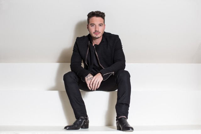 ¡OMG! J Balvin cambió de look y tiene el cabello… ¿verde? (FOTOS)