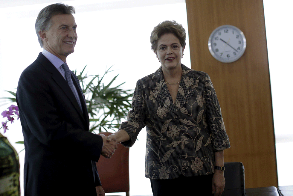 Macri dice que no tiene desacuerdos con Rousseff sobre Venezuela