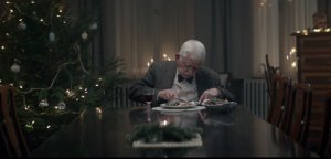 El abuelo que conmueve en esta Navidad (video)