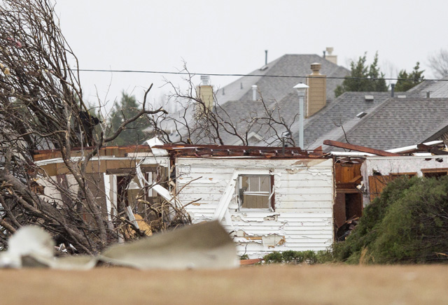 Tornados y tormentas en Estados Unidos causan al menos 28 muertos