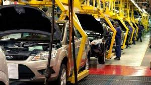 Producción de vehículos acumuló caída de 7,38% en 2015, según Cavenez