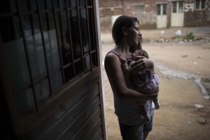 El zika y su nexo con microcefalia en bebés siembran el pánico Latinoamérica