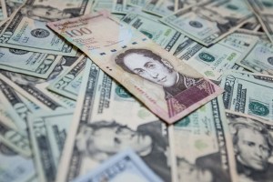 Gobierno ordenó bajar la tasa Simadi para controlar la devaluación