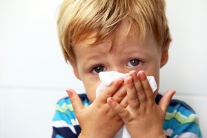 Mantente alerta: Estas son las cinco enfermedades de los niños por descuido de los padres