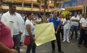 El personal del Hospital de El Tocuyo protesta por falta de insumos y ambulancias