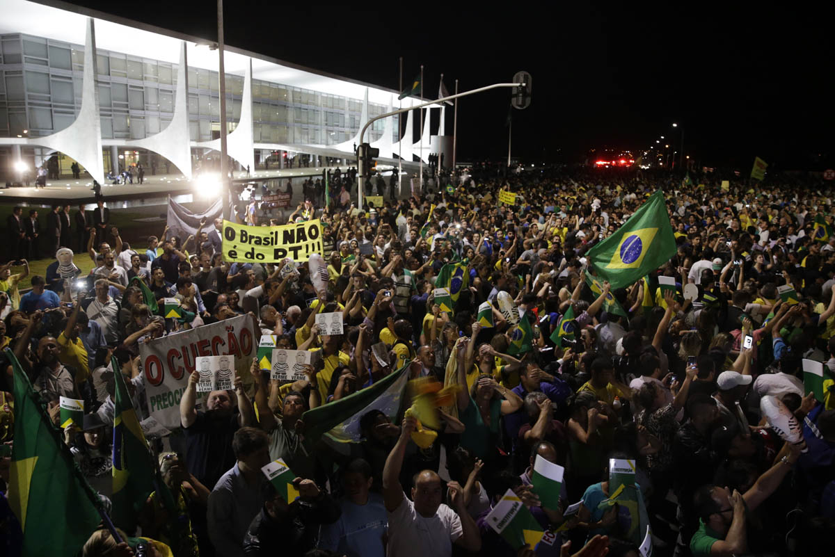 “La paciencia acabó, ¡fora Dilma!”: FOTOS Y VIDEO de las protestas en Brasil que dan vuelta al mundo