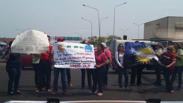 Manifestación de maestros en el Zulia y Mérida