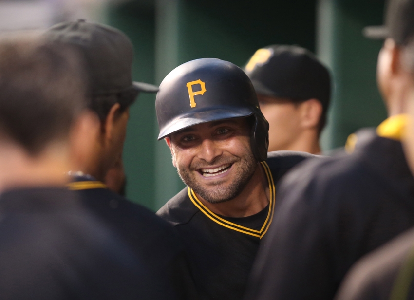 Liriano y Cervelli destacan en lauro de Piratas sobre Cardenales