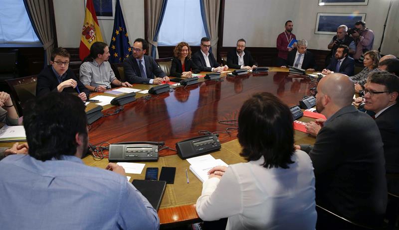 Partidos españoles se estancan en negociación y gana terreno nuevos comicios