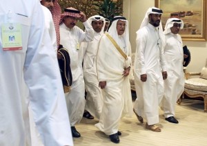 Fracaso de reunión de Doha mina credibilidad de la Opep, precio del crudo se desploma