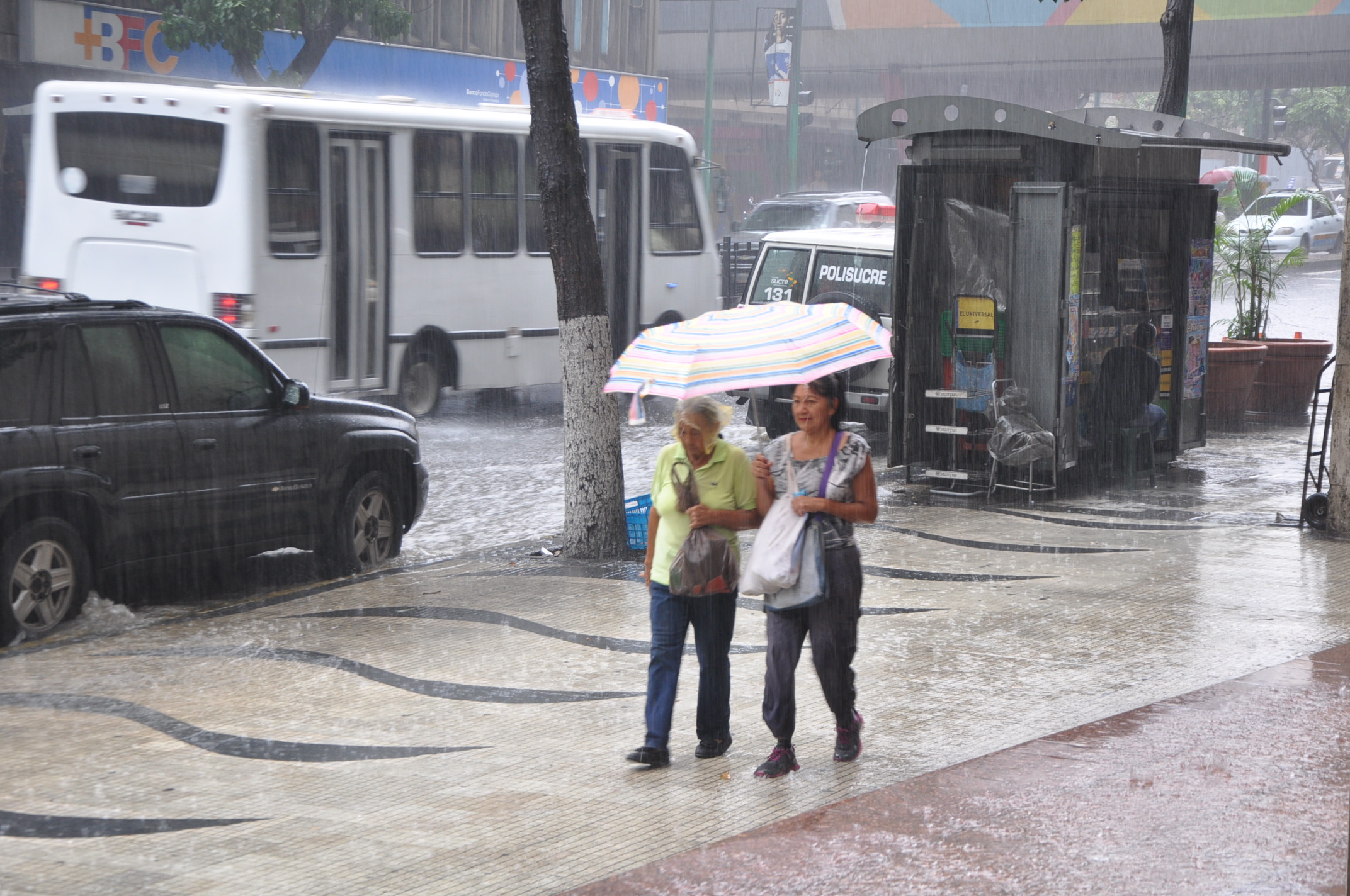 Inameh pronostica continuidad de lluvias dispersas para este viernes