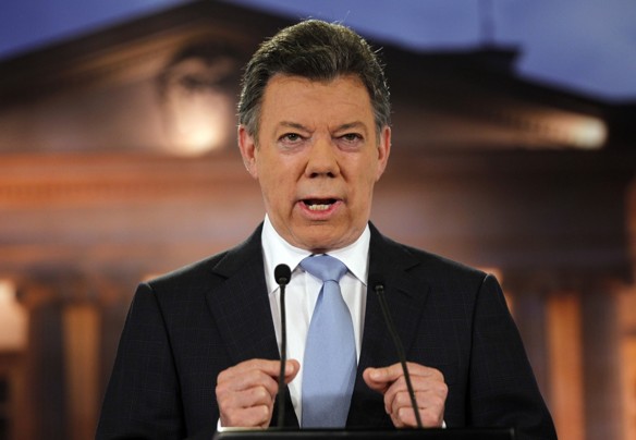 Santos advierte que subirá impuestos si fracasa la paz con las FARC