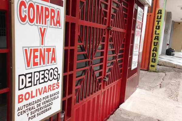 Las oficinas de los operadores cambiarios fronterizos, que se dedicaban a la compra-venta de pesos y bolívares, cesaron su actividad en agosto del año pasado por orden militar. (Foto/JGH)