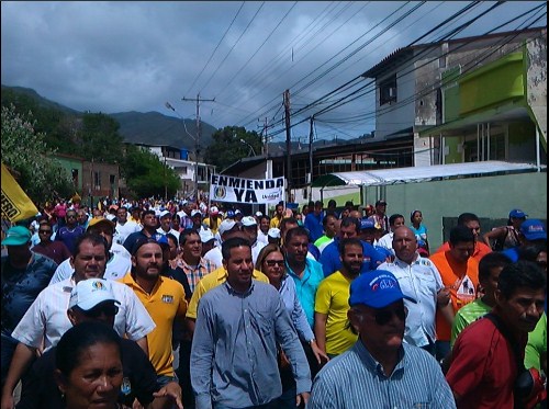 En Nueva Esparta también marcharon hasta el CNE para exigir Revocatorio