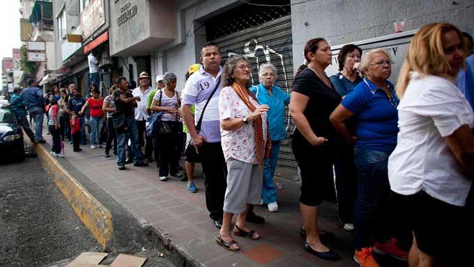 Reinaldo Díaz: El Hatillo impulsa decreto para control de colas y preferencia a tercera edad