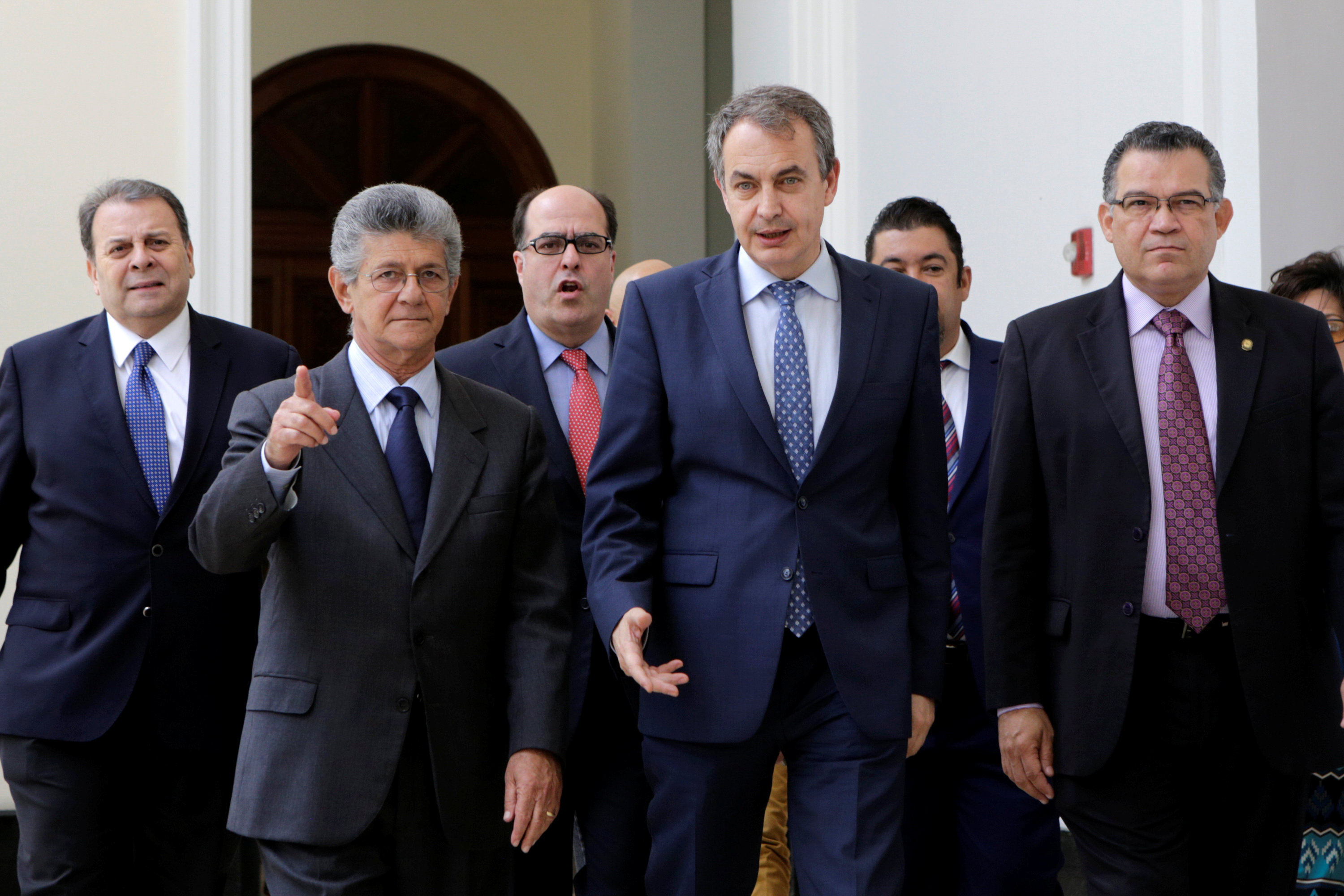 Rodríguez Zapatero: Tanto Maduro como la MUD han expresado su voluntad de diálogo