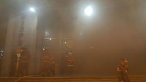 Bomberos sofocan incendio en la sede del Cicpc en la Avenida Urdaneta (fotos)