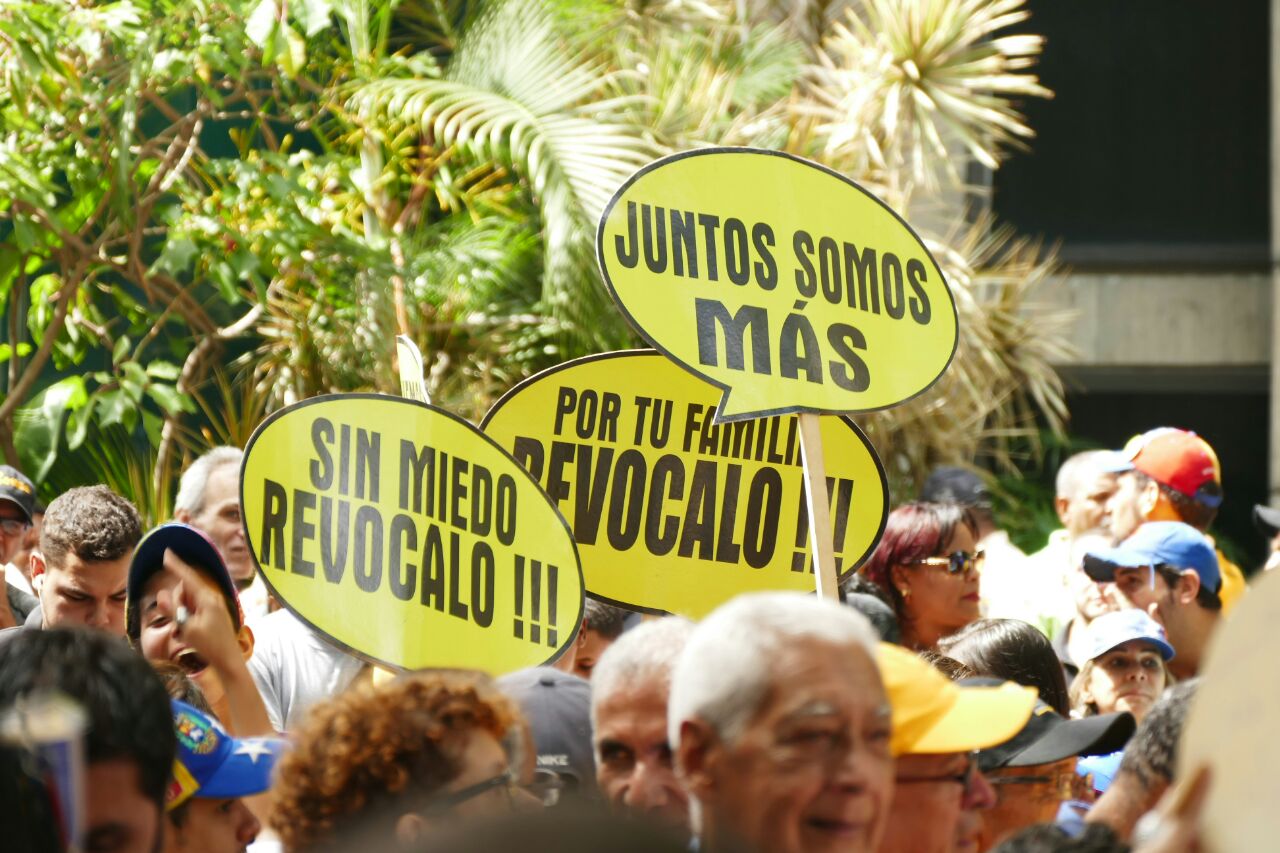 Oposición se concentra en El Rosal para exigir el Revocatorio (Fotos)