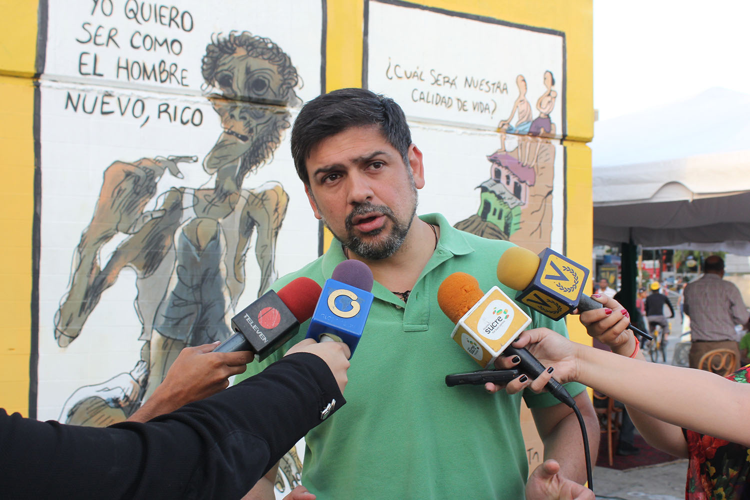 Ocariz: Estamos orgullosos de difundir la obra de Zapata en Sucre