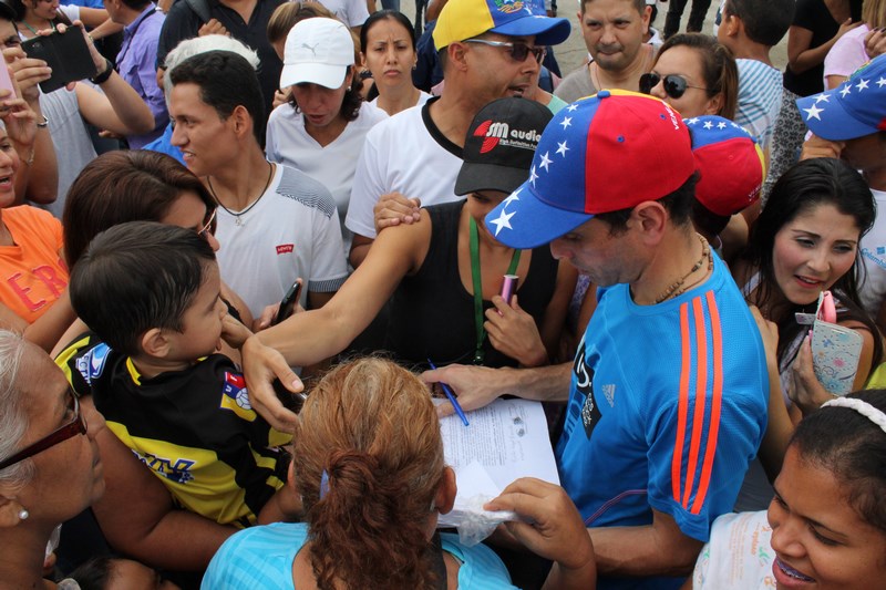 Capriles: Gobierno debe respetar la solicitud del pueblo de Revocatorio