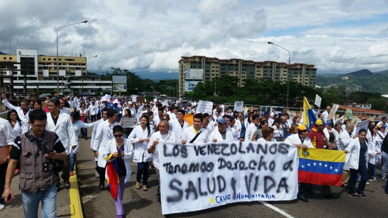 Médicos marcharon en Táchira para exigir medicinas y un sueldo justo