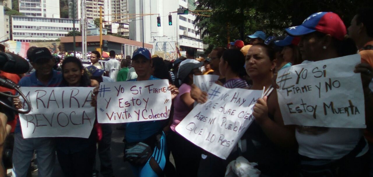 Venezolanos a Maduro: Para uno se terminó la carne, pero a ti se te terminó el tiempo