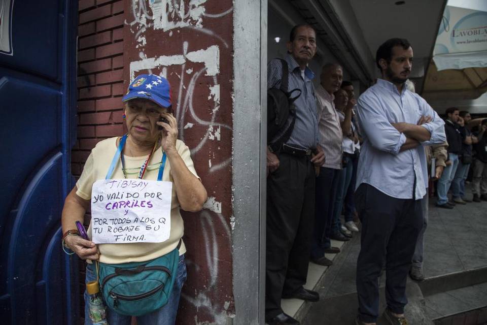 Académicos emiten su veredicto: Venezuela ya es una dictadura