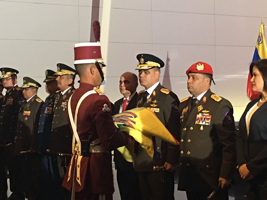 Con izada de bandera se iniciaron actos conmemorativos del 5 de julio