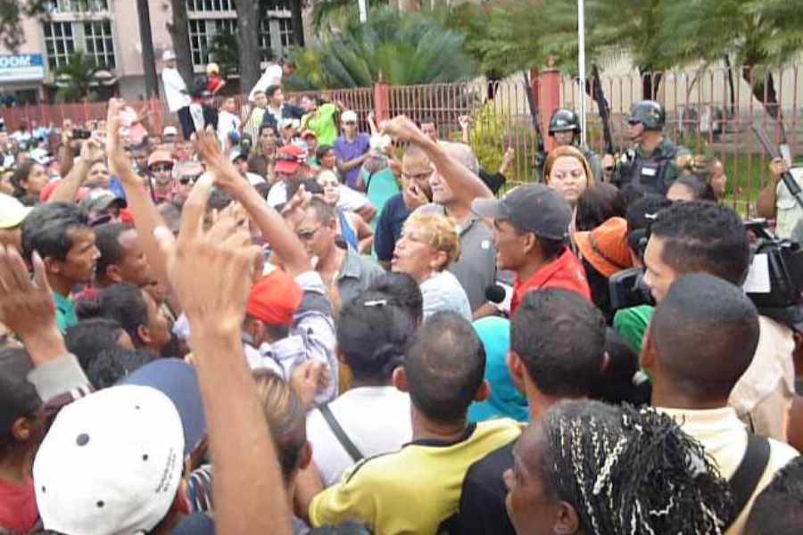 13 detenidos por intentos de saqueos en El Tigre