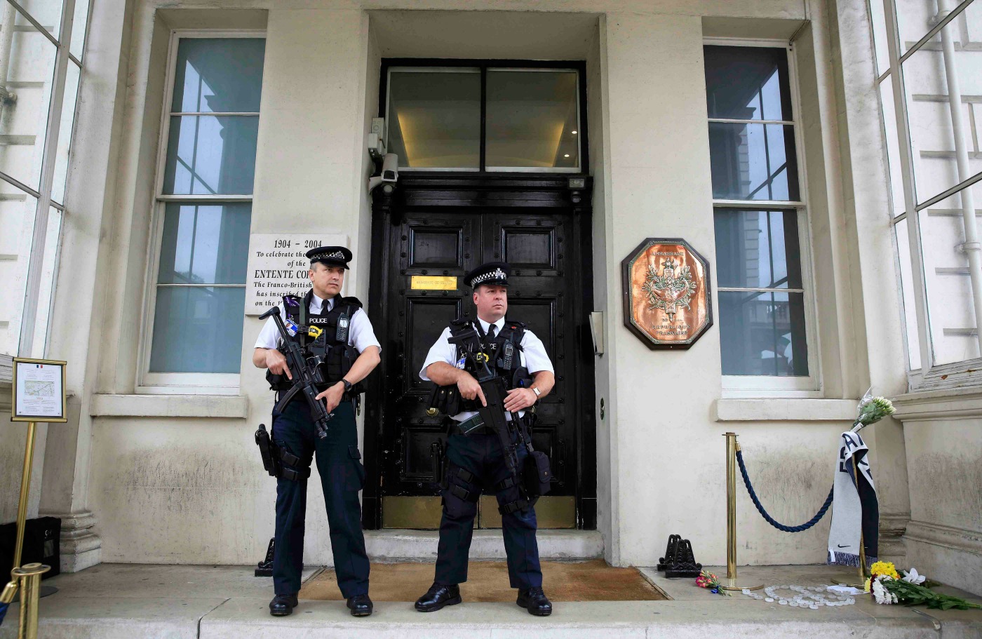 Alcalde de Londres revisa medidas de seguridad en la ciudad tras ataque en Niza