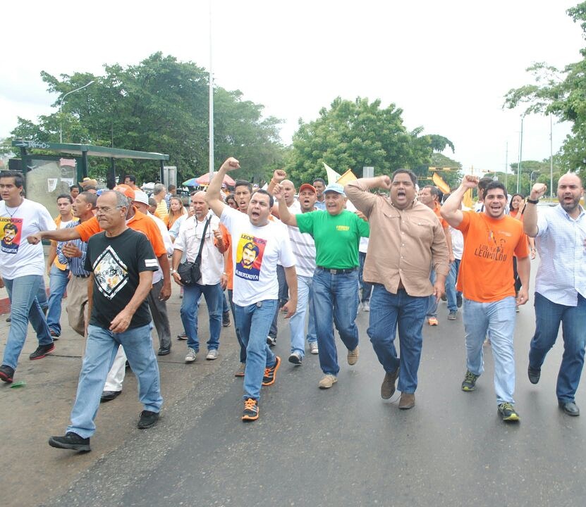 VP junto a dirigentes de la MUD en Aragua, llegaron al CNE