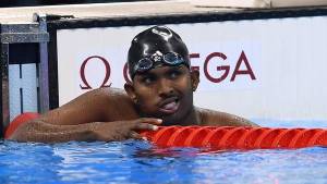 Un nadador se presentó con sobrepeso en las olimpiadas y terminó haciendo un papelón