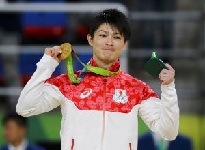 El japonés Kohei Uchimura obtiene nuevamente el oro en la gimnasia olímpica