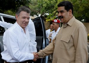 Ahora Maduro culpa a Santos de la escasez de medicinas en el país