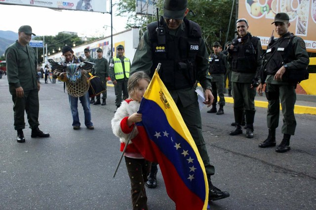 2016-08-13T170145Z_43630986_S1AETVFUVPAA_RTRMADP_3_VENEZUELA-COLOMBIA-BORDER