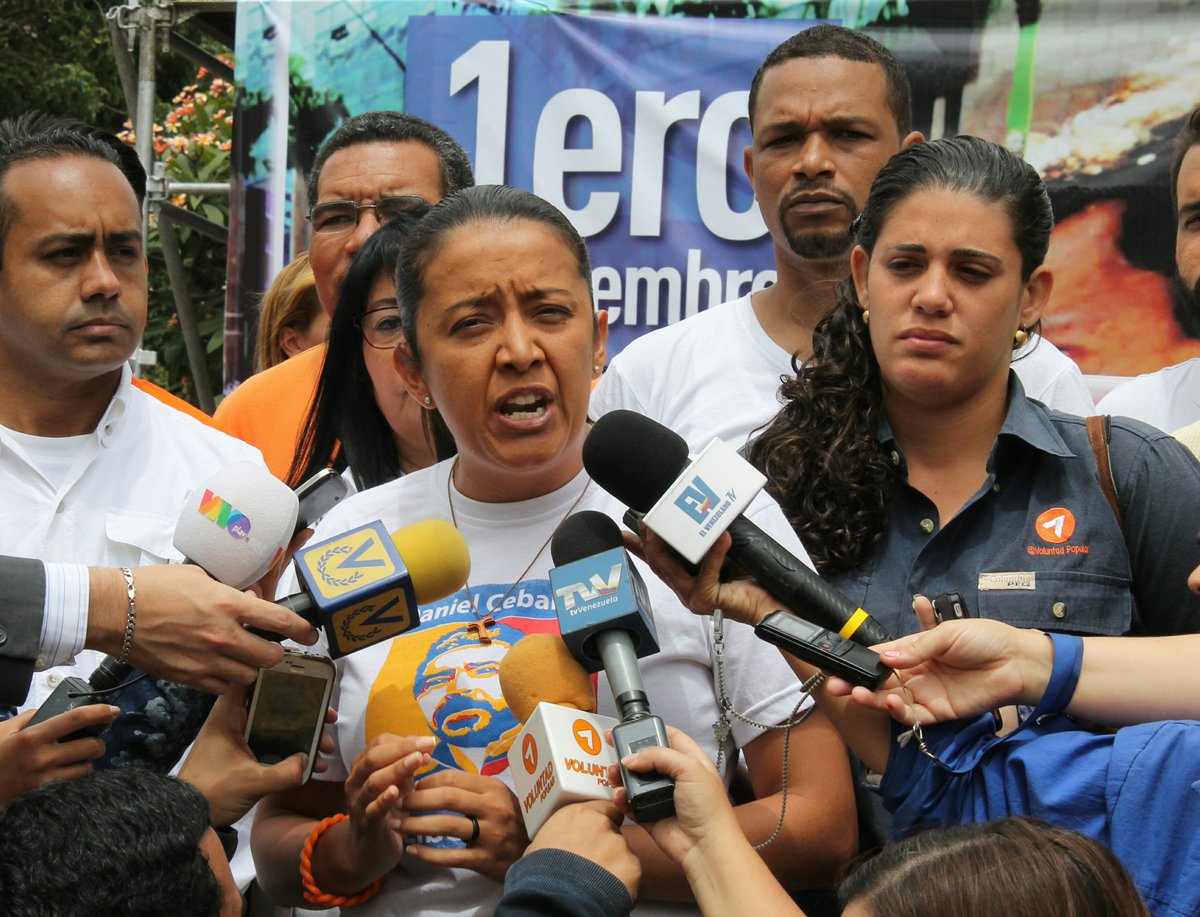 Gaby Arellano: A 30 meses de encarcelamiento injusto de Leopoldo ¡todos a la calle!