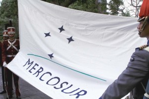 Mercosur y la Unión Europea retoman negociaciones a puerta cerrada