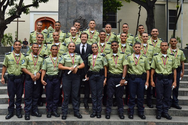 Graduacion_polichacao_02