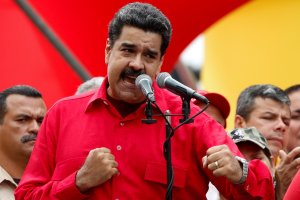 Ahora Maduro boxea… agarra clases Finol (Video)