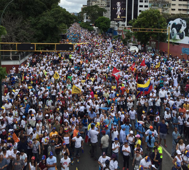 La Foto: De esta manera se encuentra la avenida Libertador a las 11:34 am #1S