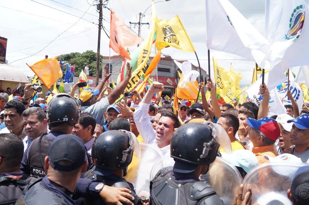 Voluntad Popular se despliega en la calle junto al pueblo para exigir revocatorio este año