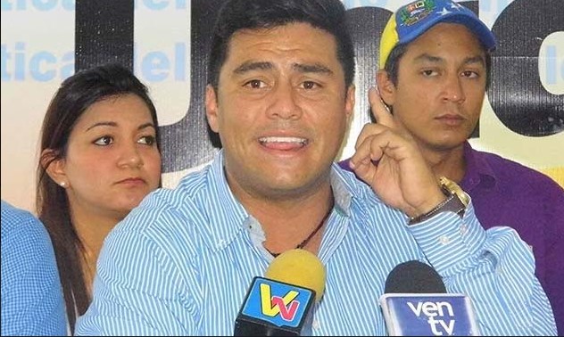 Diputado Conrado Pérez plantea situación de emergencia del estado Trujillo al Papa Francisco