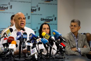 Unidad: Representantes exigen fin de represión y persecución contra demócratas y el pueblo (Comunicado)