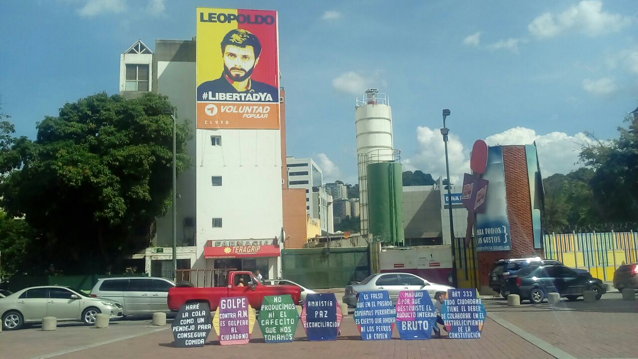 Luis Somaza y Juventudes VP Baruta tomaron la Plaza Alfredo Sadel con los Papagayos de La Libertad