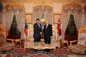 Turquía condena “atentado” contra Maduro y promete estar a su lado