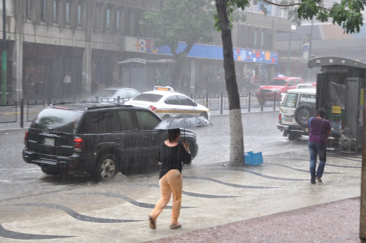 Inameh pronostica precipitaciones con actividad eléctrica en gran parte del país en las próximas 24 horas