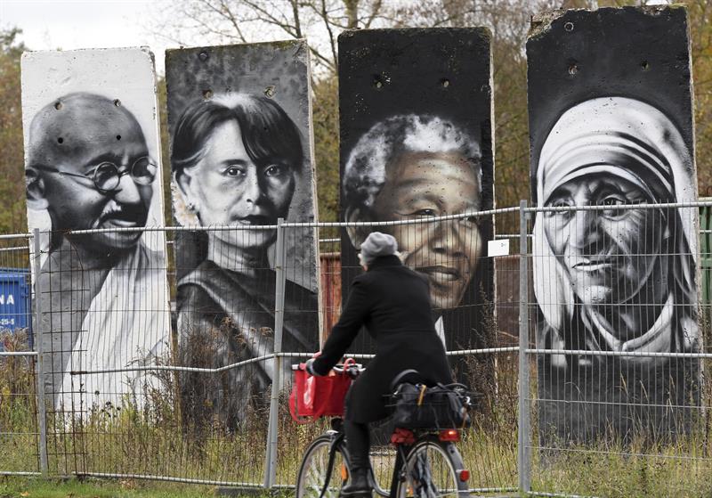 Berlín recuerda la caída del muro bajo la sombra del triunfo de Trump