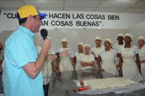 Capriles: Venezuela podrá progresar si gobierno y sector privado trabajan juntos