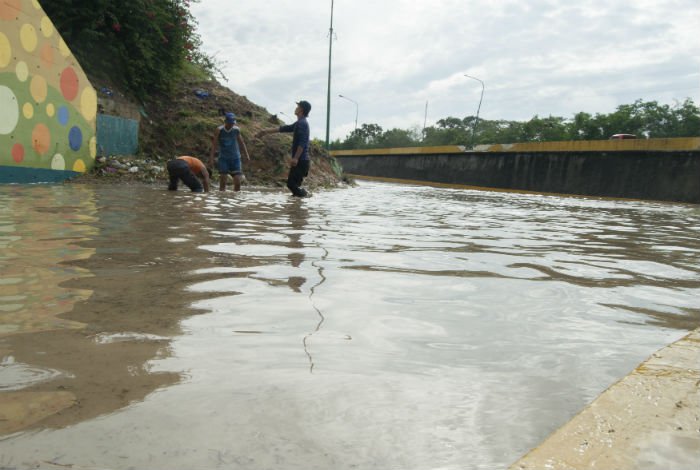 Drenajes de Barquisimeto colapsaron por lluvias ocasionando inundaciones
