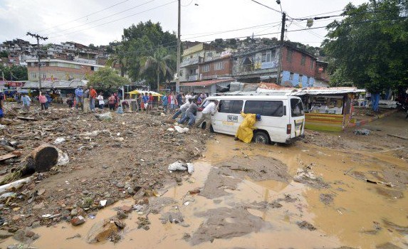 Al menos seis muertos y tres heridos deja alud en el suroeste de Colombia
